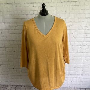 LANE BRYANT SIZE 26/28 3/4 SLEEVE RUCHED SIDE BLOUSE, GOLD, V NECK